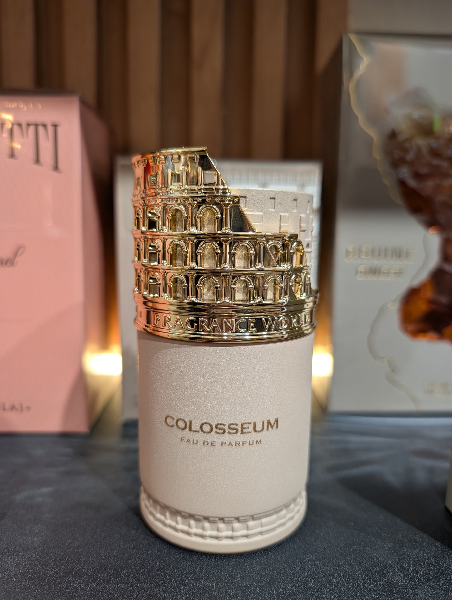COLOSSEUM DE FRAGANCE WORLD