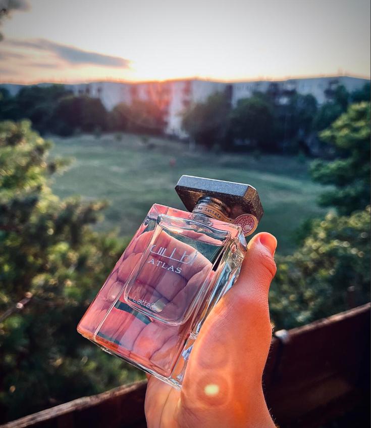 Atlas Lattafa Perfumes para Hombres y Mujeres